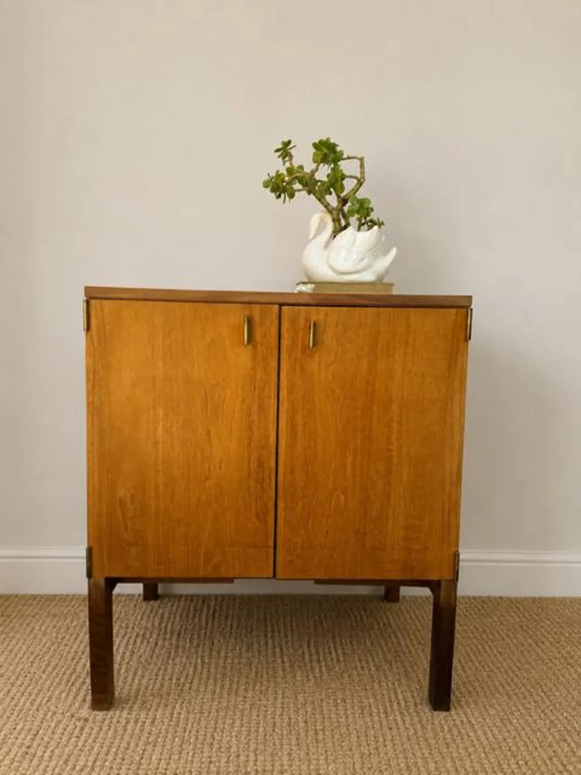 Mid Century Teak Retro Drinks Cabinet | Vintage Bedside Table | Compact Drinks Cabinet | Vinyl Storage | Danish Modern Style