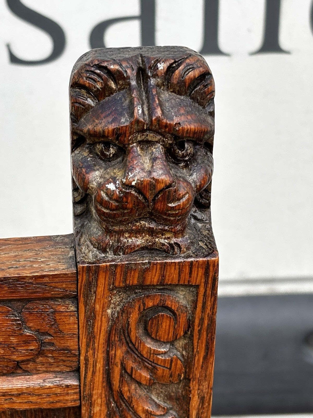 Edwardian Oak Chair, With Finely Carved Lion Heads Decoration