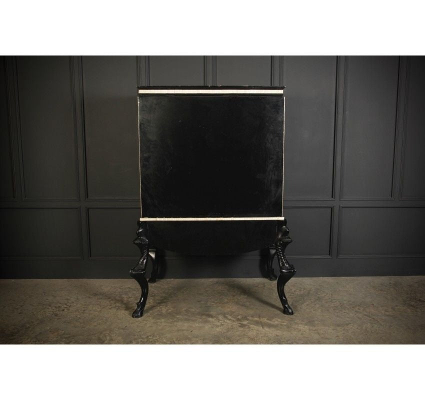 Black Lacquered Drinks Cocktail Cabinet
