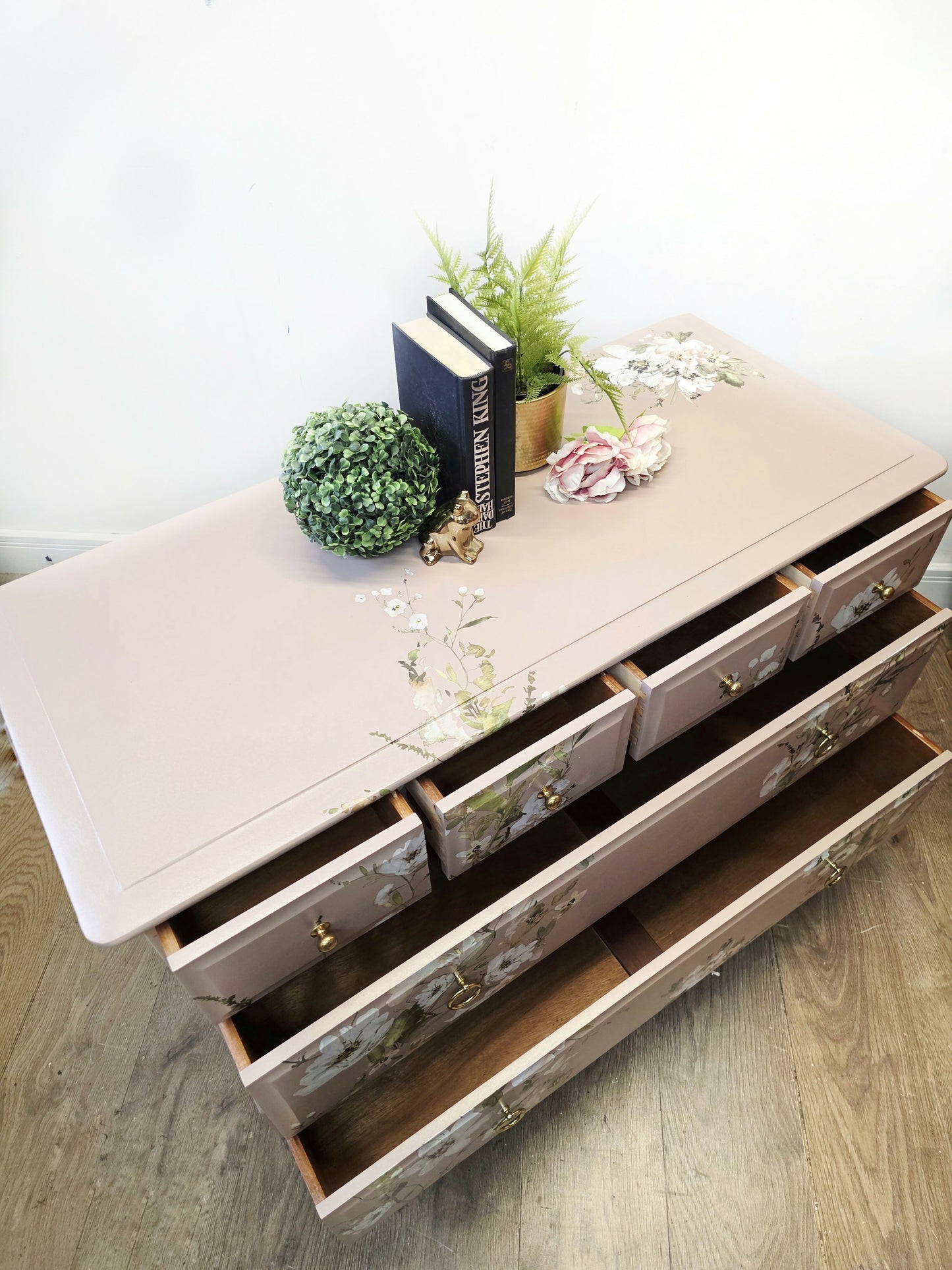 pink stag minstrel chest of drawers