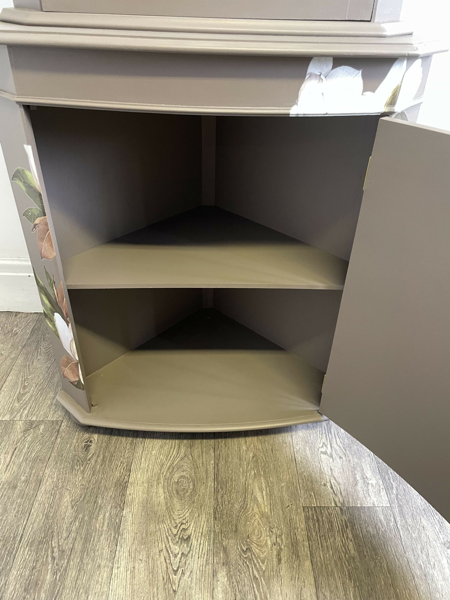 Beige Brown Glazed Corner Display Cabinet With Magnolia Flower Design