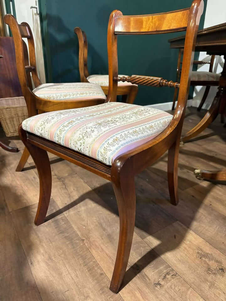 Regency Style Mahogany Twin Pedestal Table with Eight Chairsbn