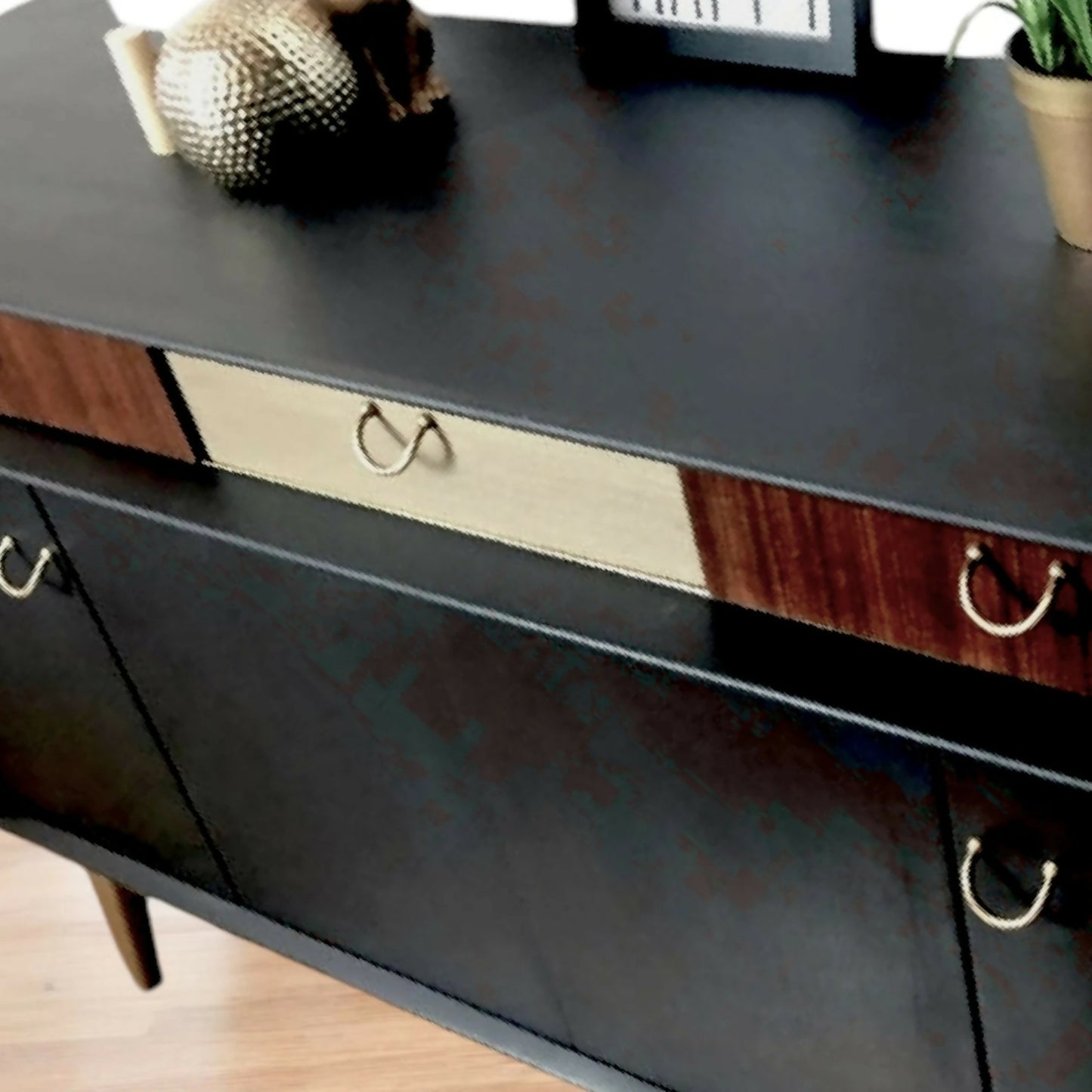 G plan grey sideboard,