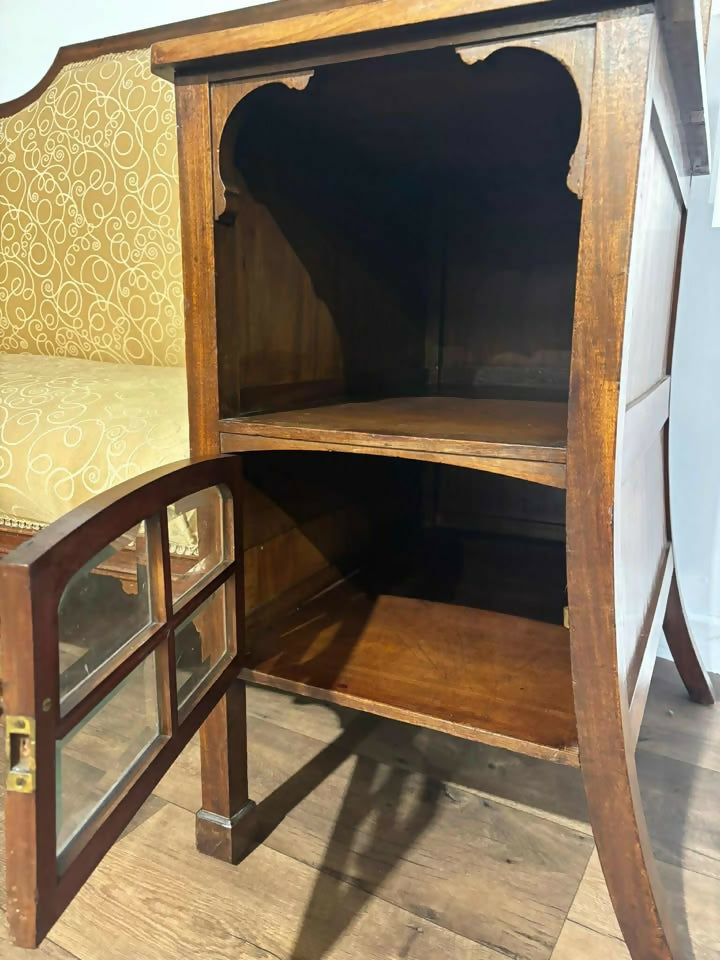 Edwardian Walnut Upholstered setteemnm
