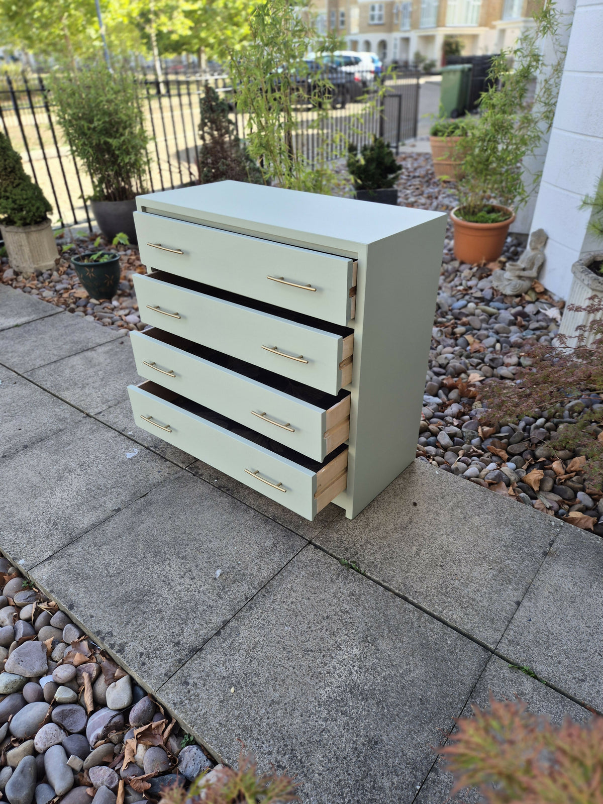 Contemporary Chest of drawers