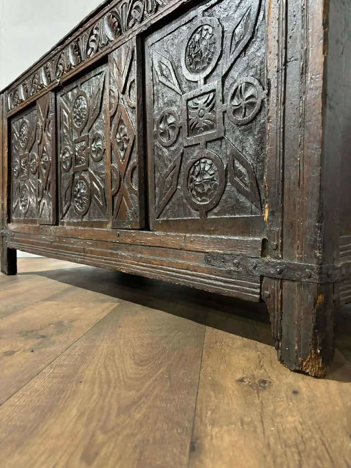18th Century Georgian Blanket Box