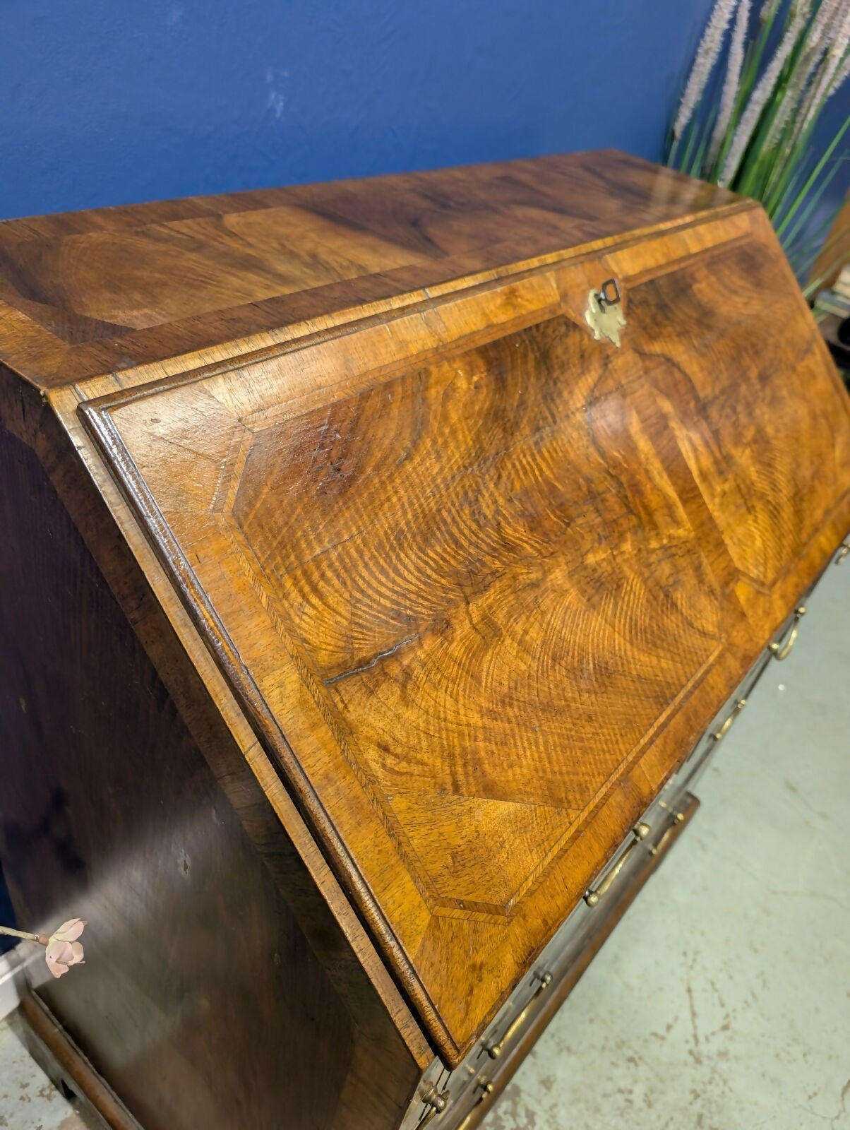 George II Walnut Burr Writing Bureau Desk Antique Beautiful Stunning