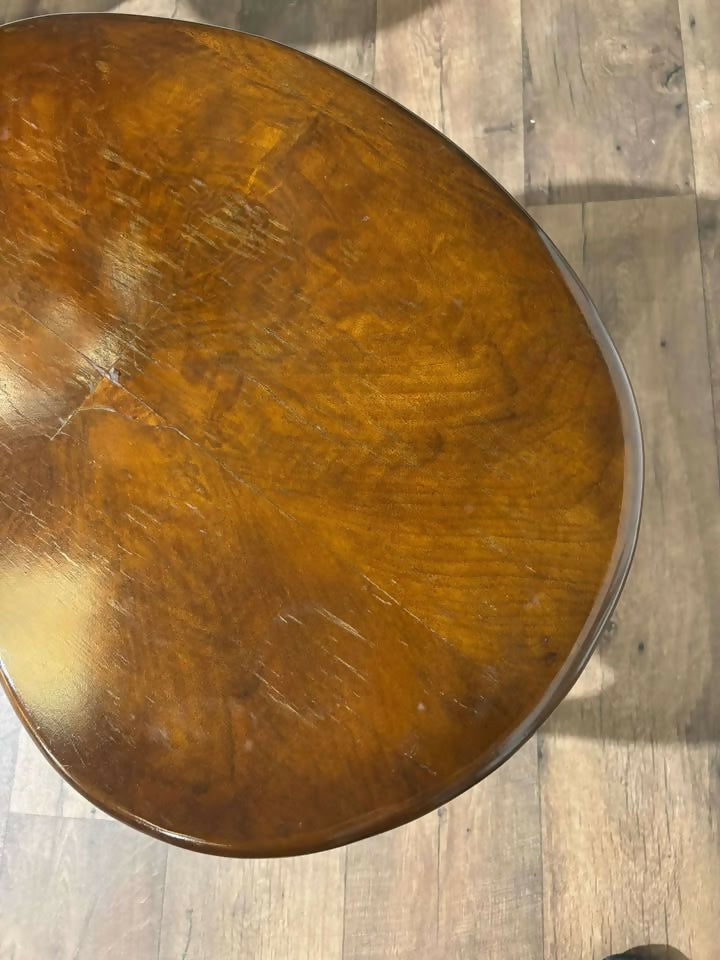 Vintage Mahogany Kidney Shaped Side Tablemm