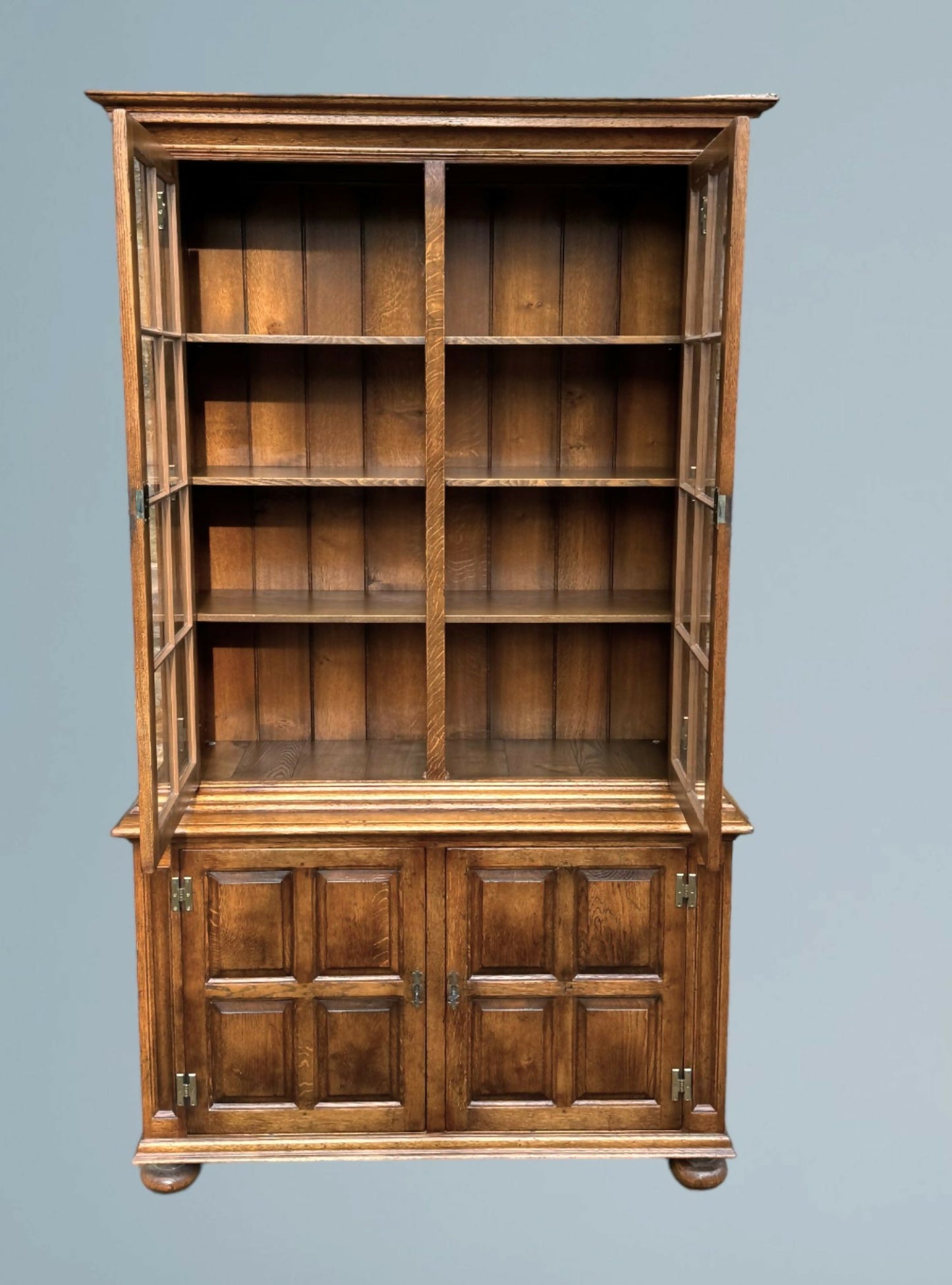 Good Quality Oak Bookcase
