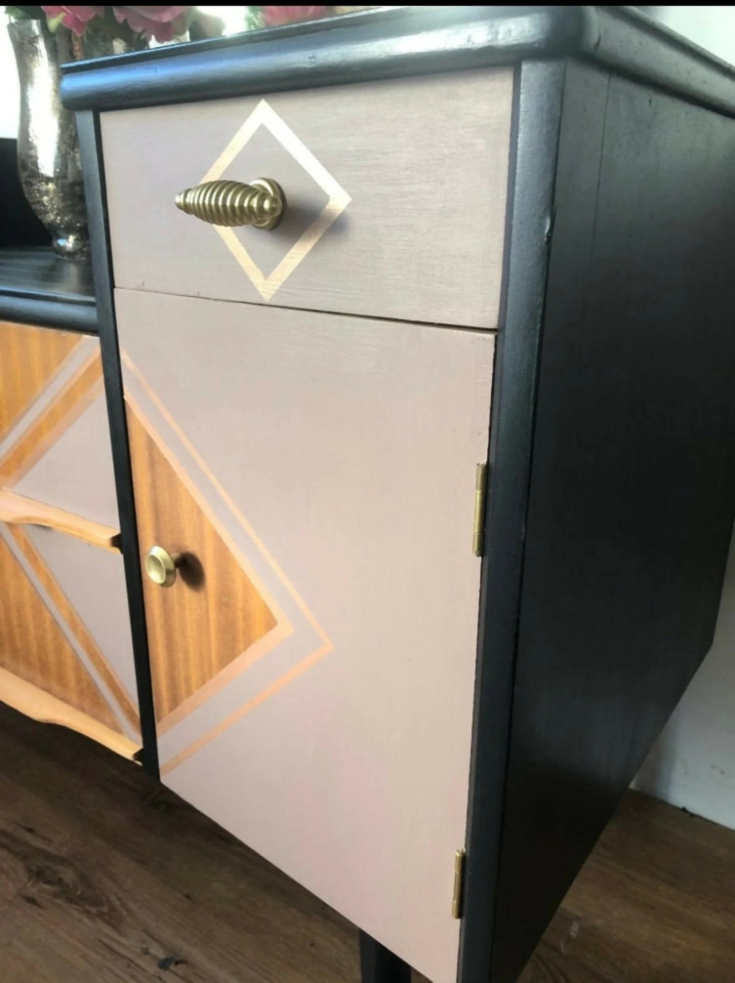 Mid century modern, dressing table,pink,black,vanity table,bedroom furniture