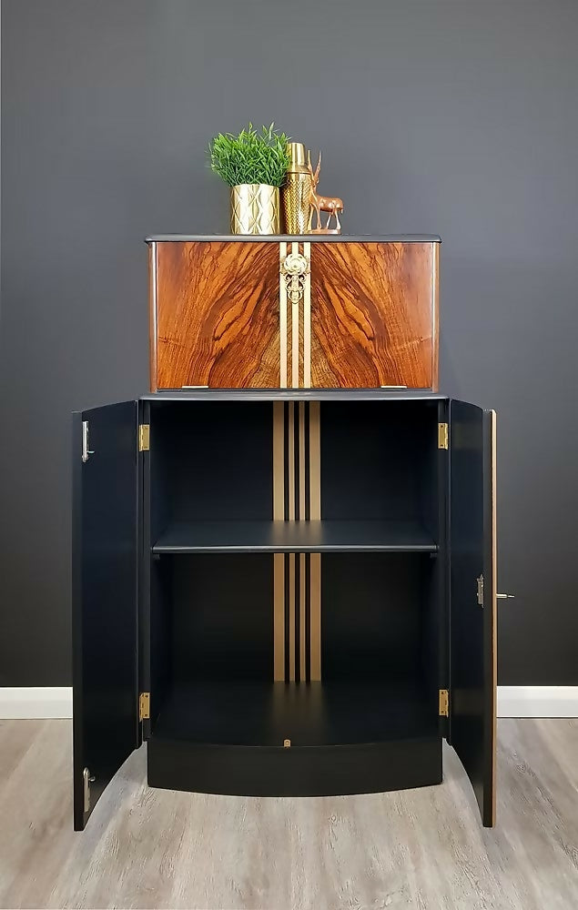 "Manhattan', Drinks Cocktail Cabinet, Drinks Cabinet, Gin Bar, Vintage 1950's.