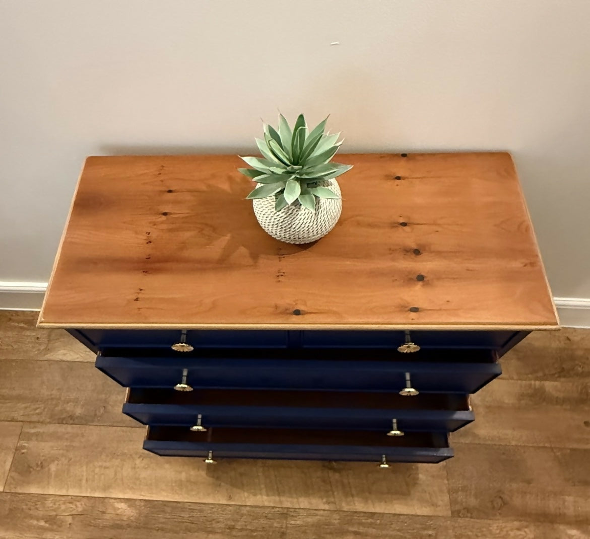 Chest of drawers / Consol
