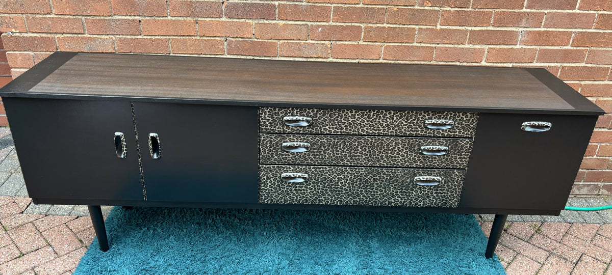 Stunning SCHREiBER Vintage sideboard
