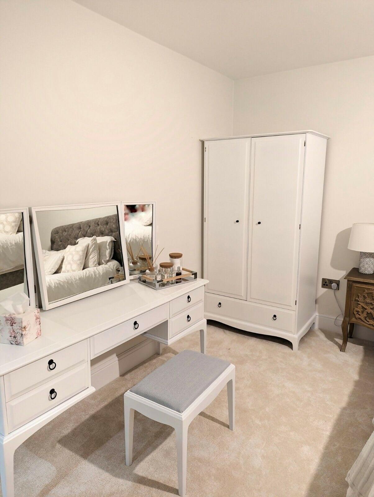 White Stag Minstrel 5 Drawer Dressing Table