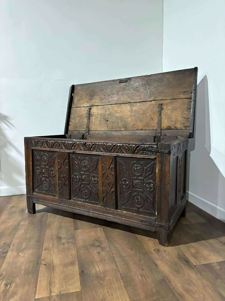 18th Century Georgian Blanket Box