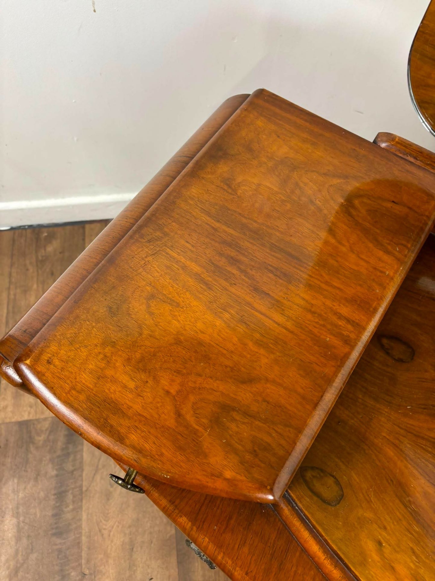 Vintage Walnut Veneered Dressing Table with Removable Mirror
