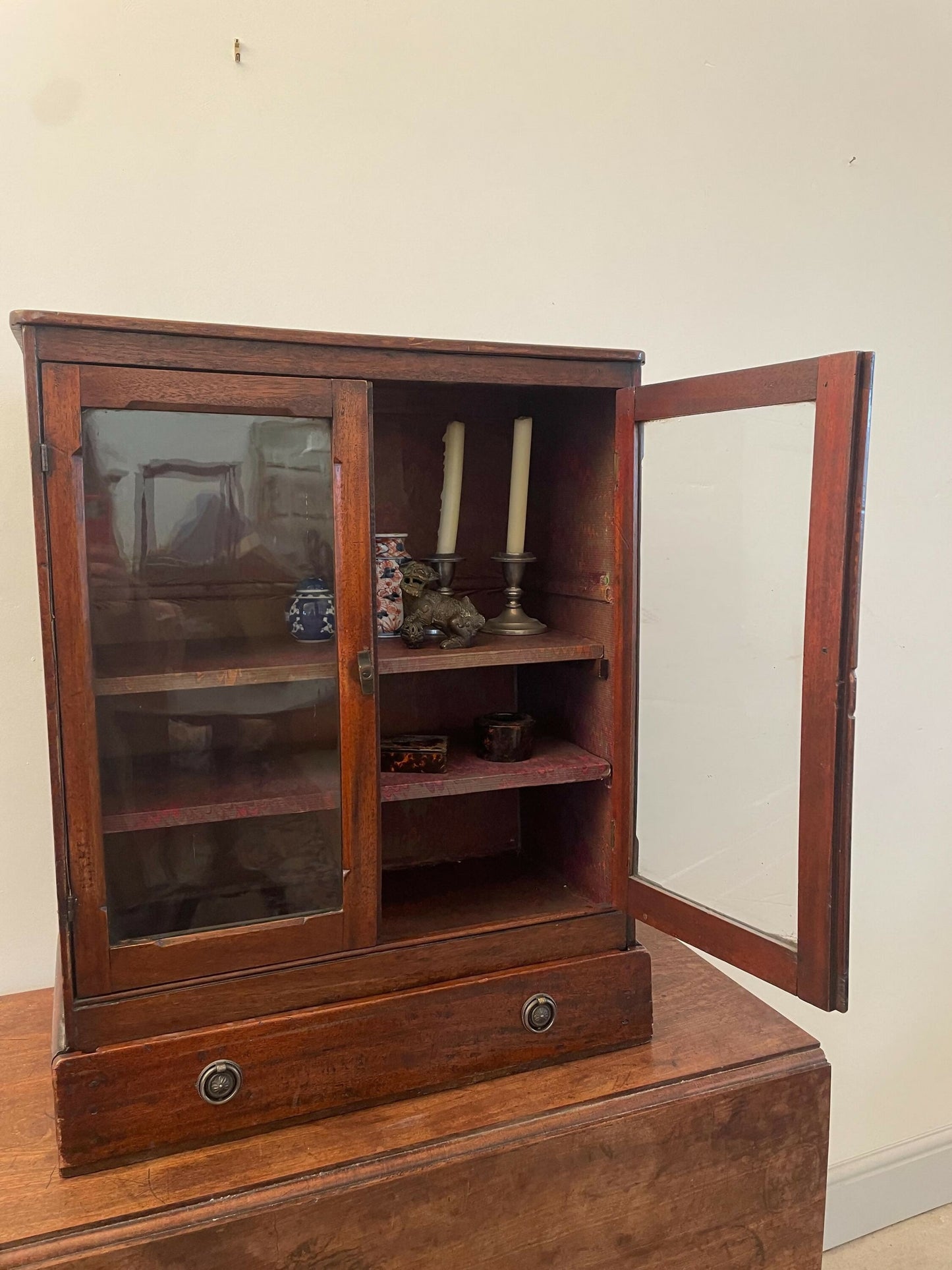A 19th Century Mahogany Wall Vintage Display Cabinet
