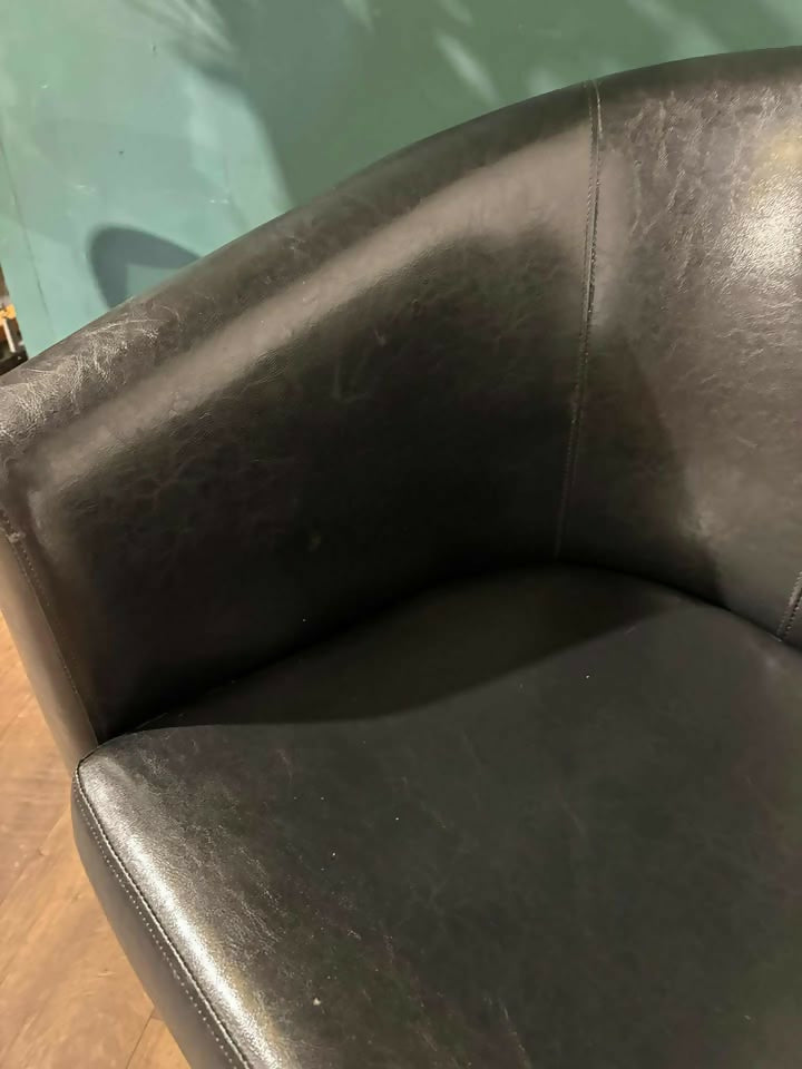 Contemporary Tub Chairl