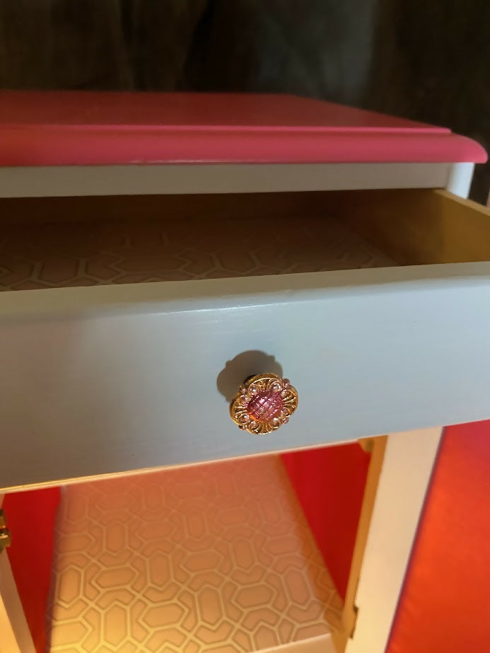 Harris Lebus Bedroom Suite - Wardrobe, Chest of Draws, Night Stand