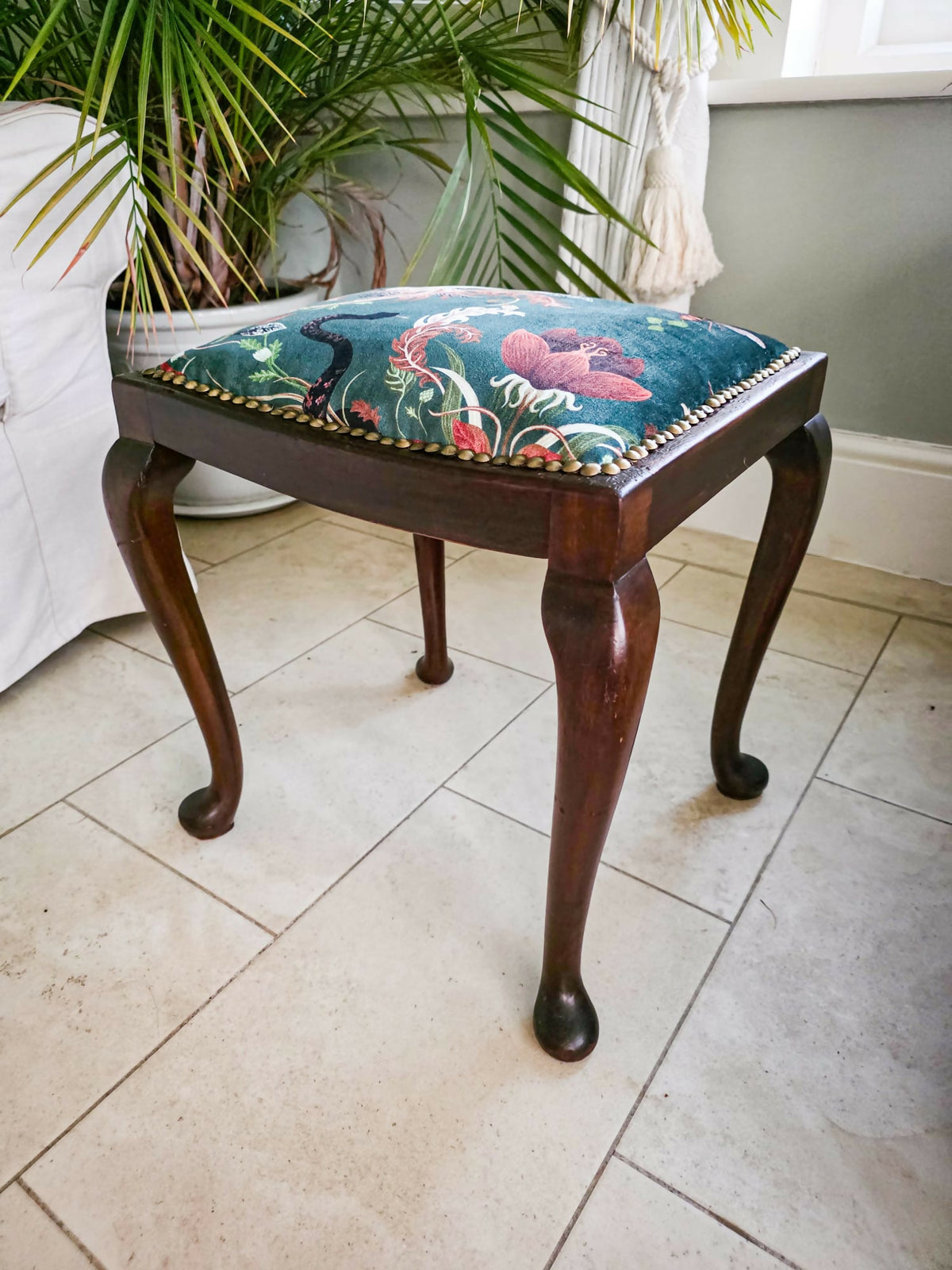 Vintage Dressing Table Stool - Footstool. Becca Who Velvet. Queen Anne legs. Mahogany Frame.