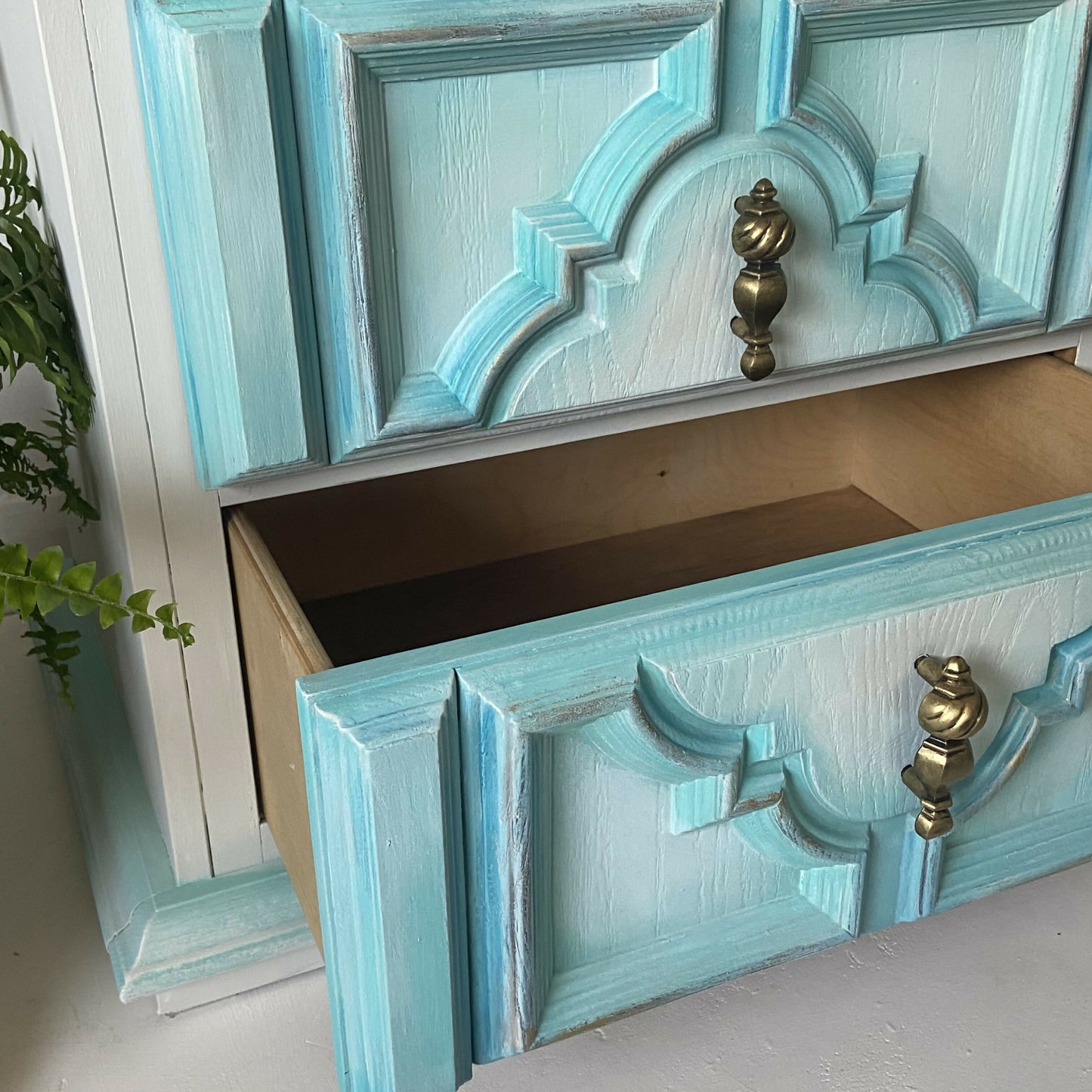 Bedside drawers, lamp table