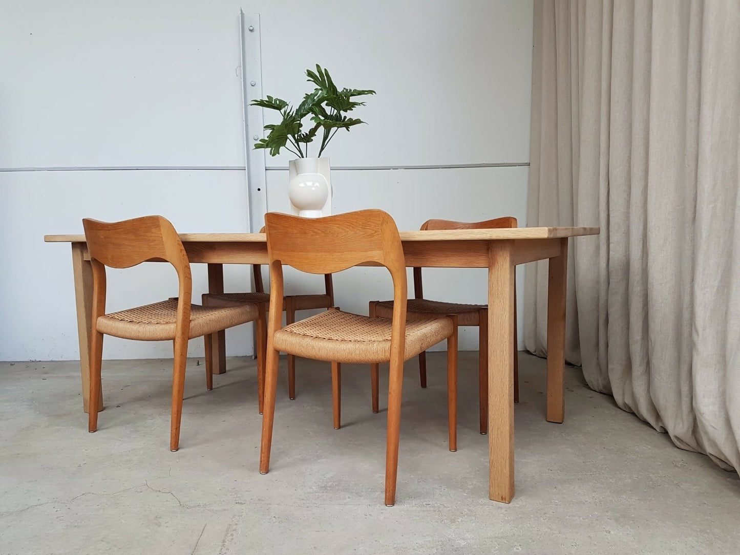 Vintage Late Mid Century Solid Oak Danish Dining Table Retro Scandi R915