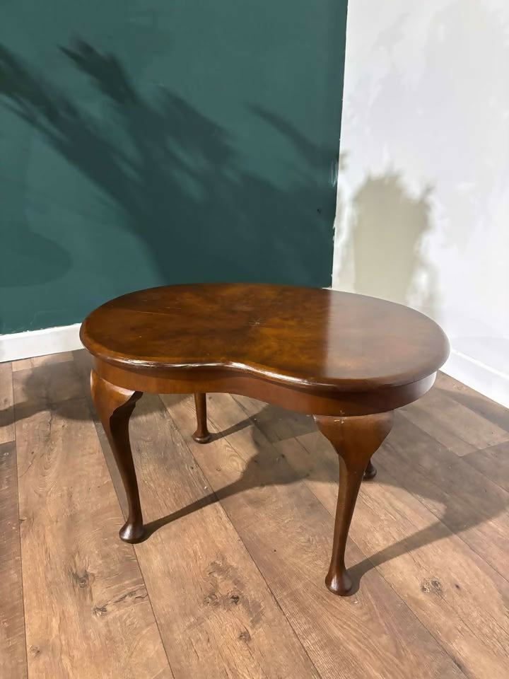 Vintage Mahogany Kidney Shaped Side Tablez