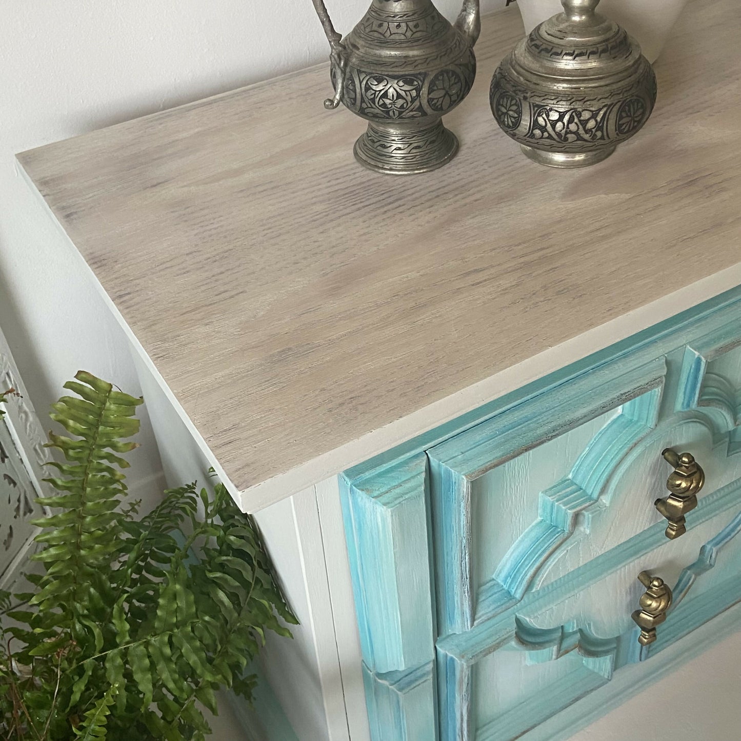 Bedside drawers, lamp table