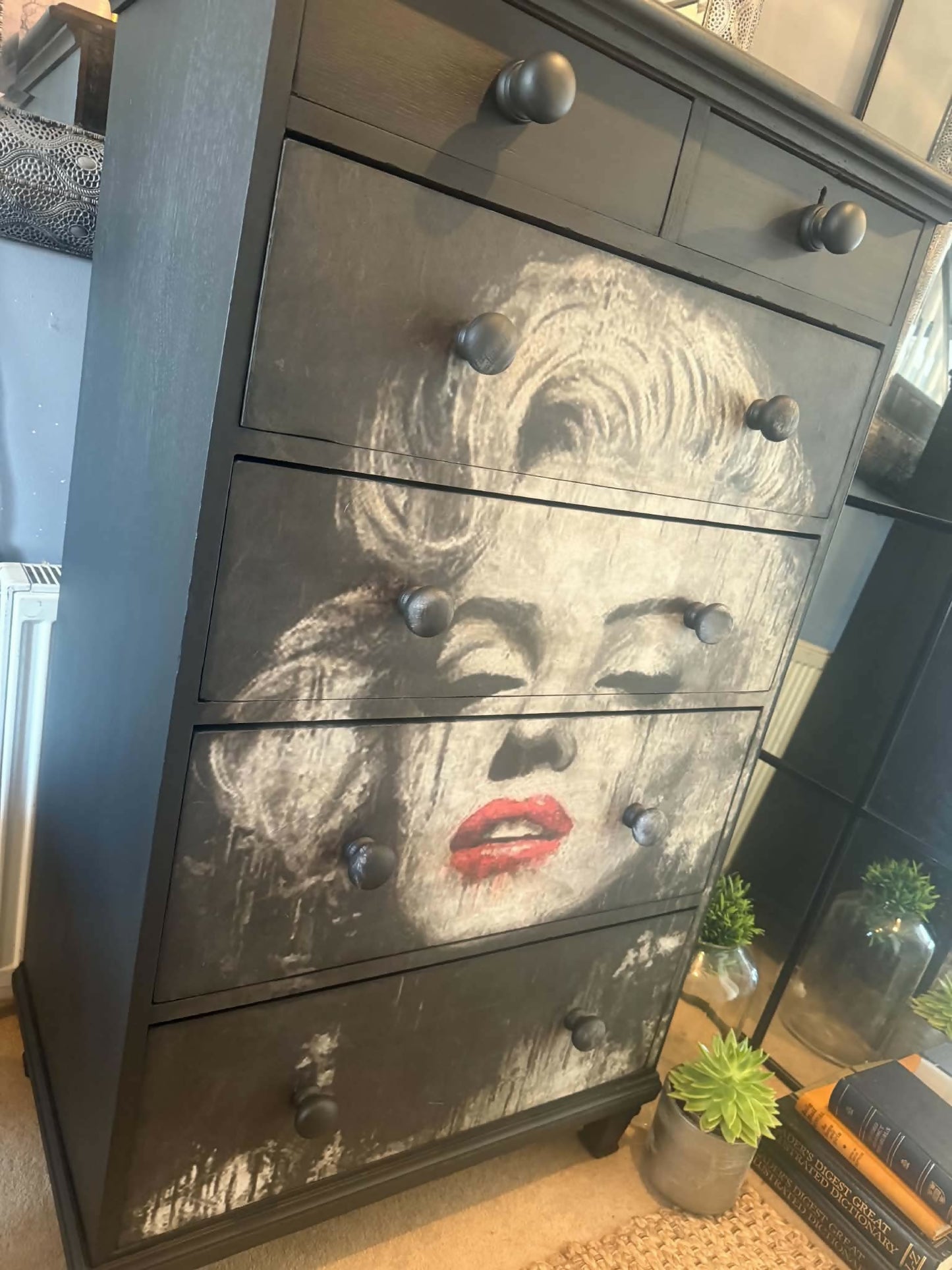 Marilyn Monroe Statement Chest of Drawers