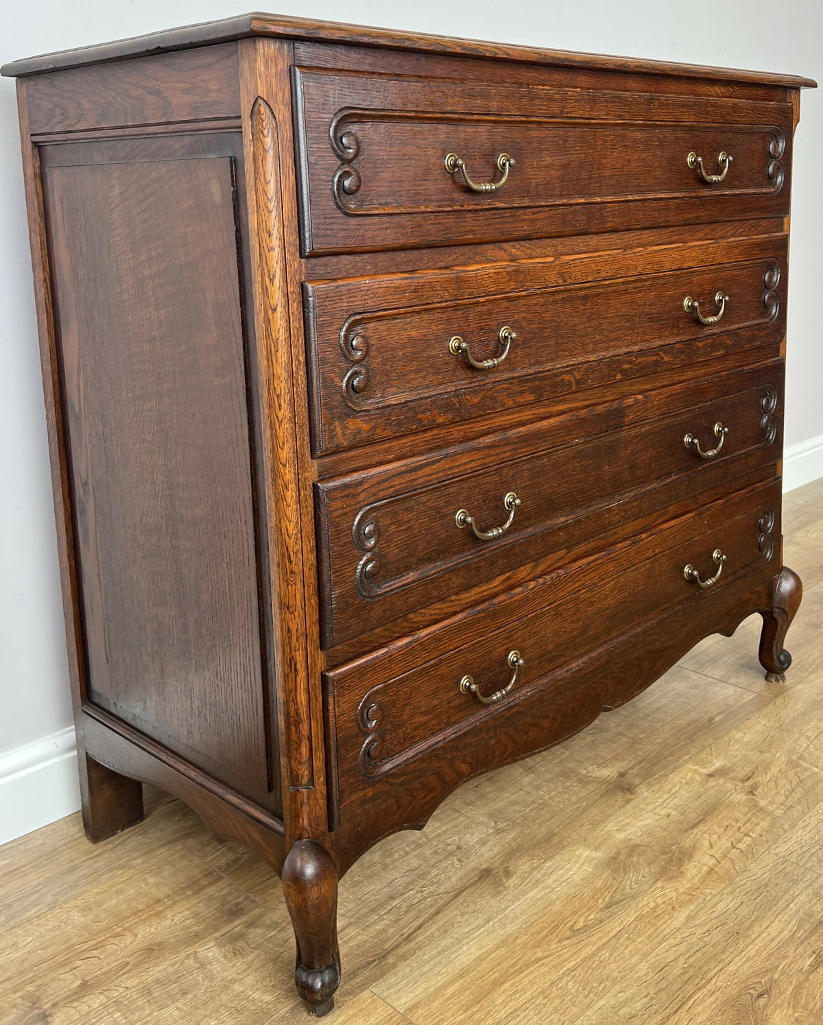 Chest of Drawers Vintage French Louis Oak 4 Drawers Carved Cabinet LOT 6527