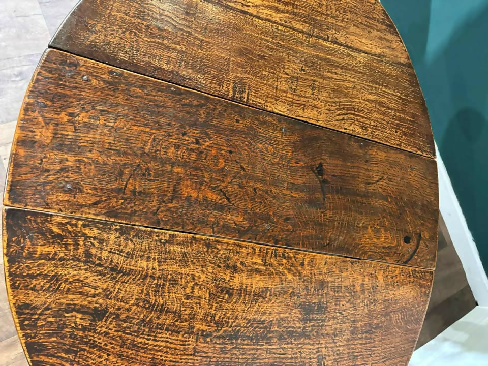 Early Georgian Oak Drop Leaf Gateleg Tablecc