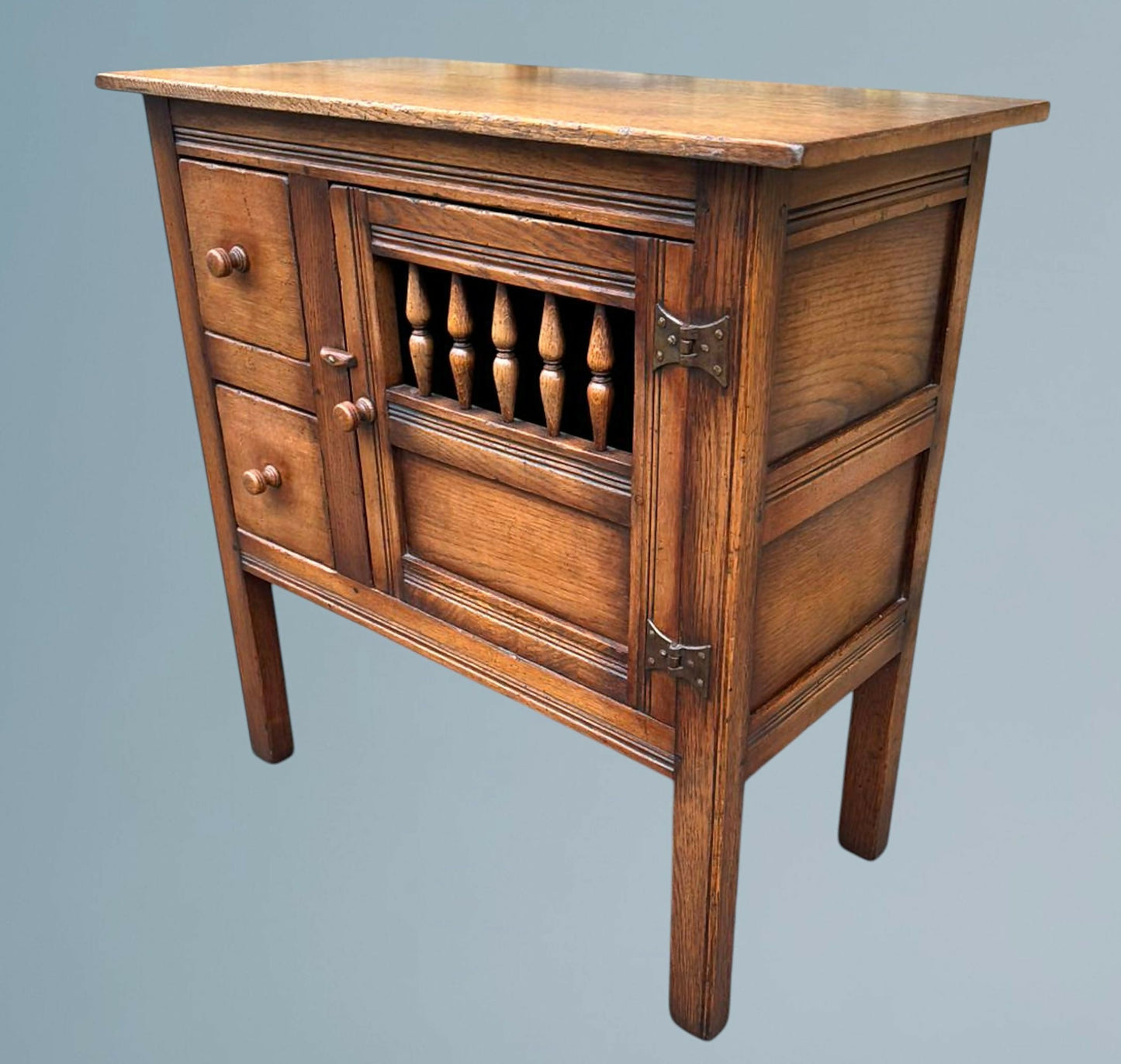 Oak Miniature Credence / Cupboard Titchmarsh & Goodwin RL19449