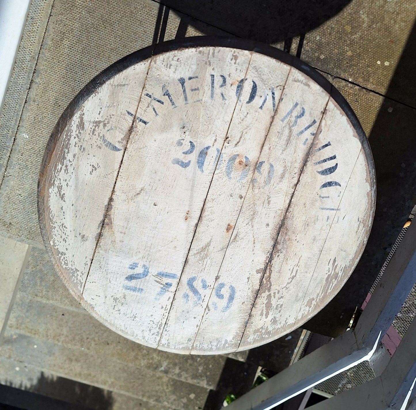 “Cameron Bridge 2009” whisky barrel top coffee table