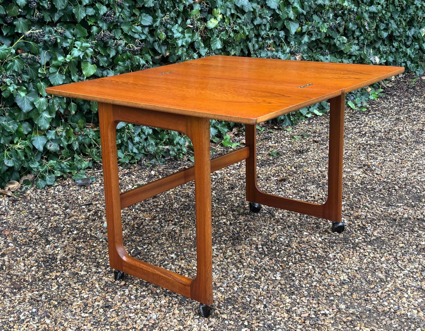 Mid Century McIntosh Triform Teak Nest Of Tables c,1960s