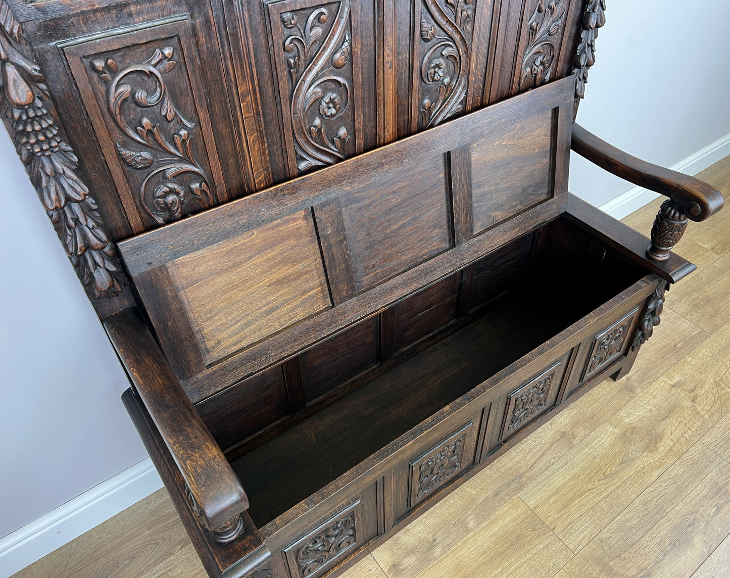 Monks Bench Antique French Style Oak Storage Hall Seat Coffee Bench LOT 6298