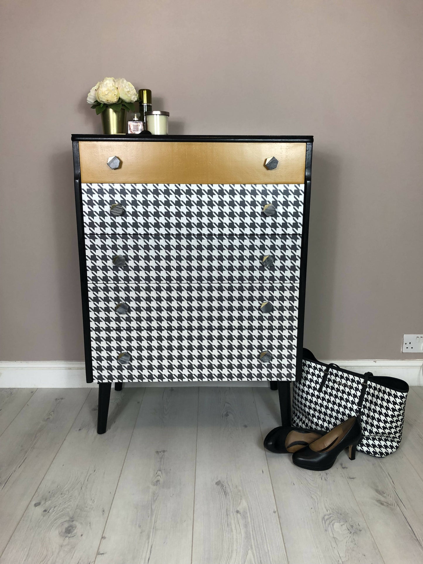 Retro Mid Century Chest of 5 drawers, Hand painted in black satin with Dogtooth pattern decoupage