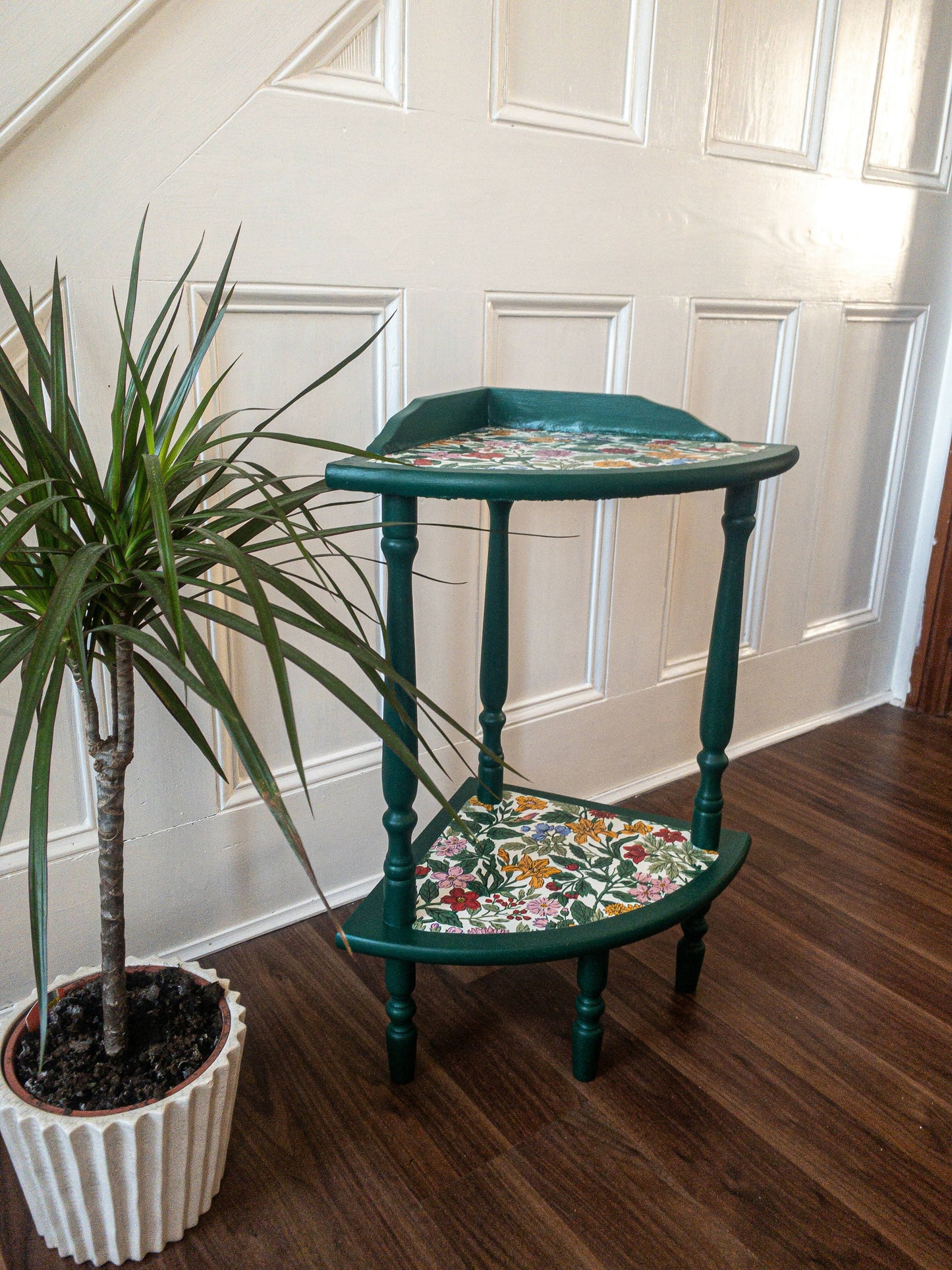 “Bathed in Green” two tier corner stand