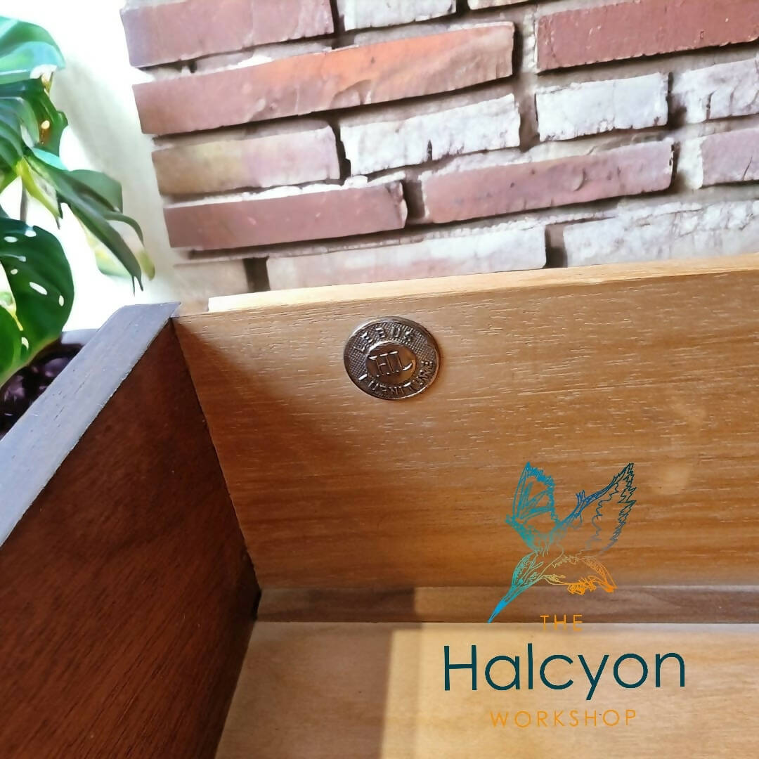 **SOLD*** Vintage Harris Lebus chest of 4 Drawers