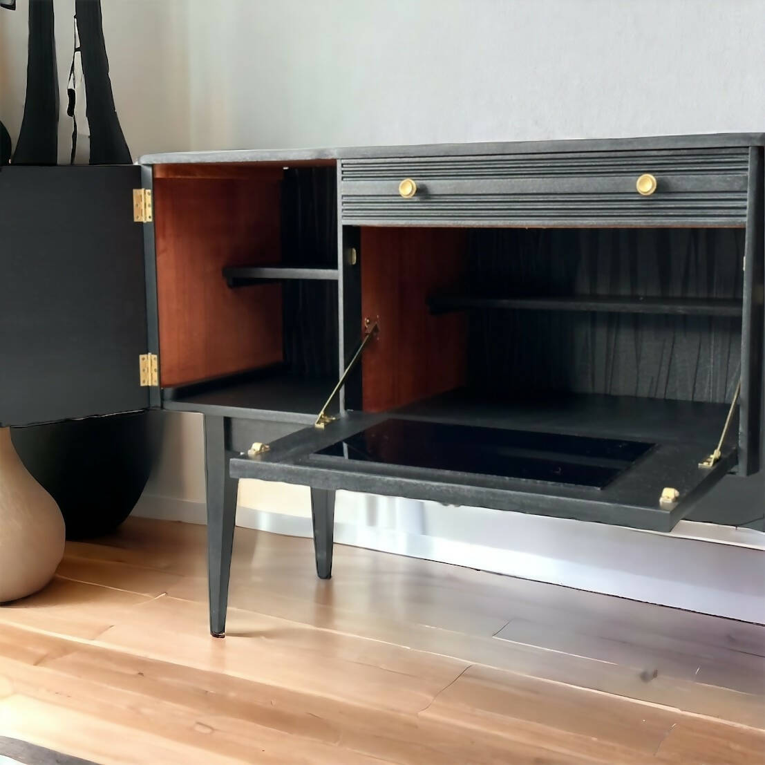 Mid Century Vintage Drinks Sideboard Cabinet
