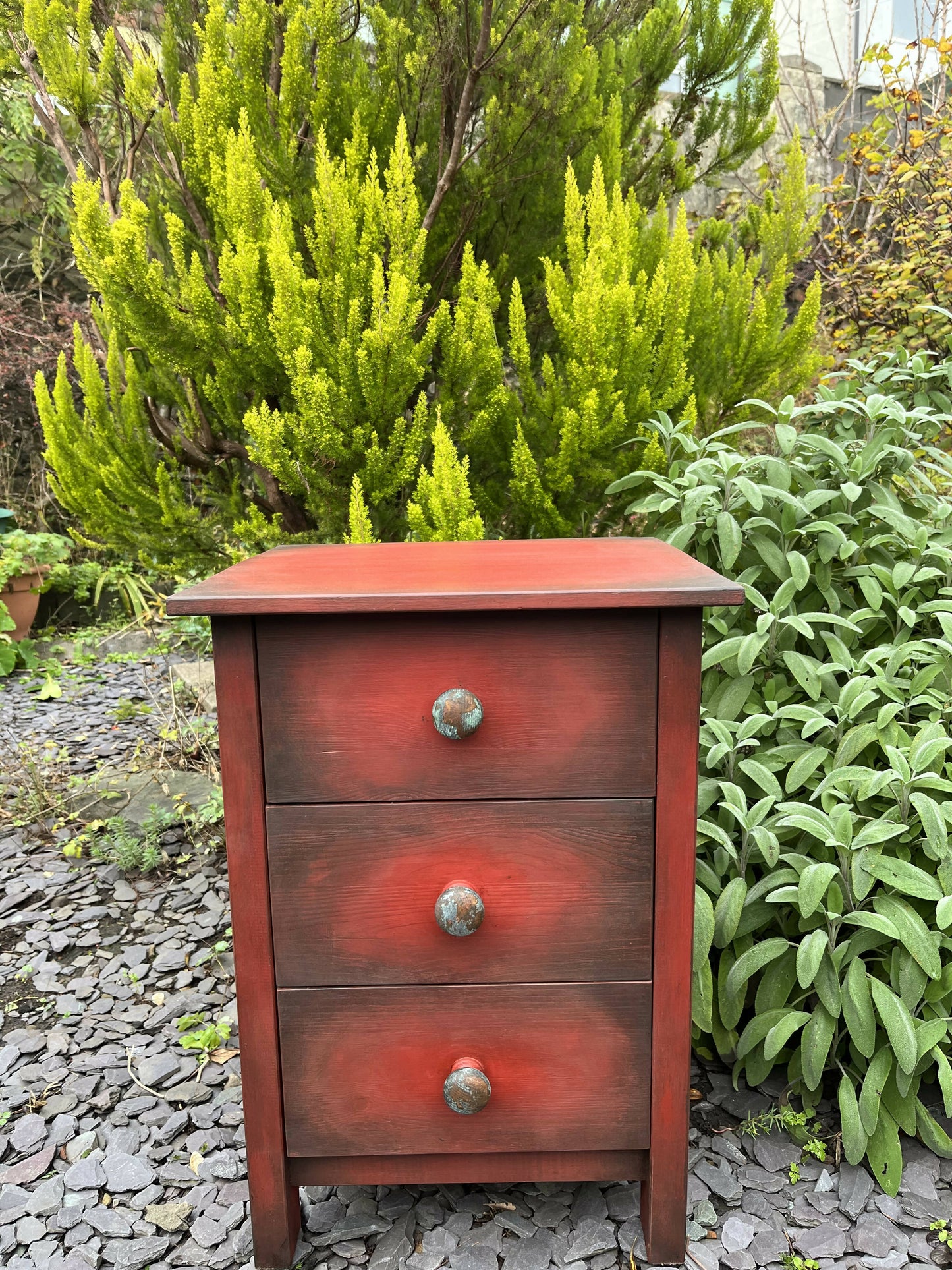 Bedside cabinet with drawers