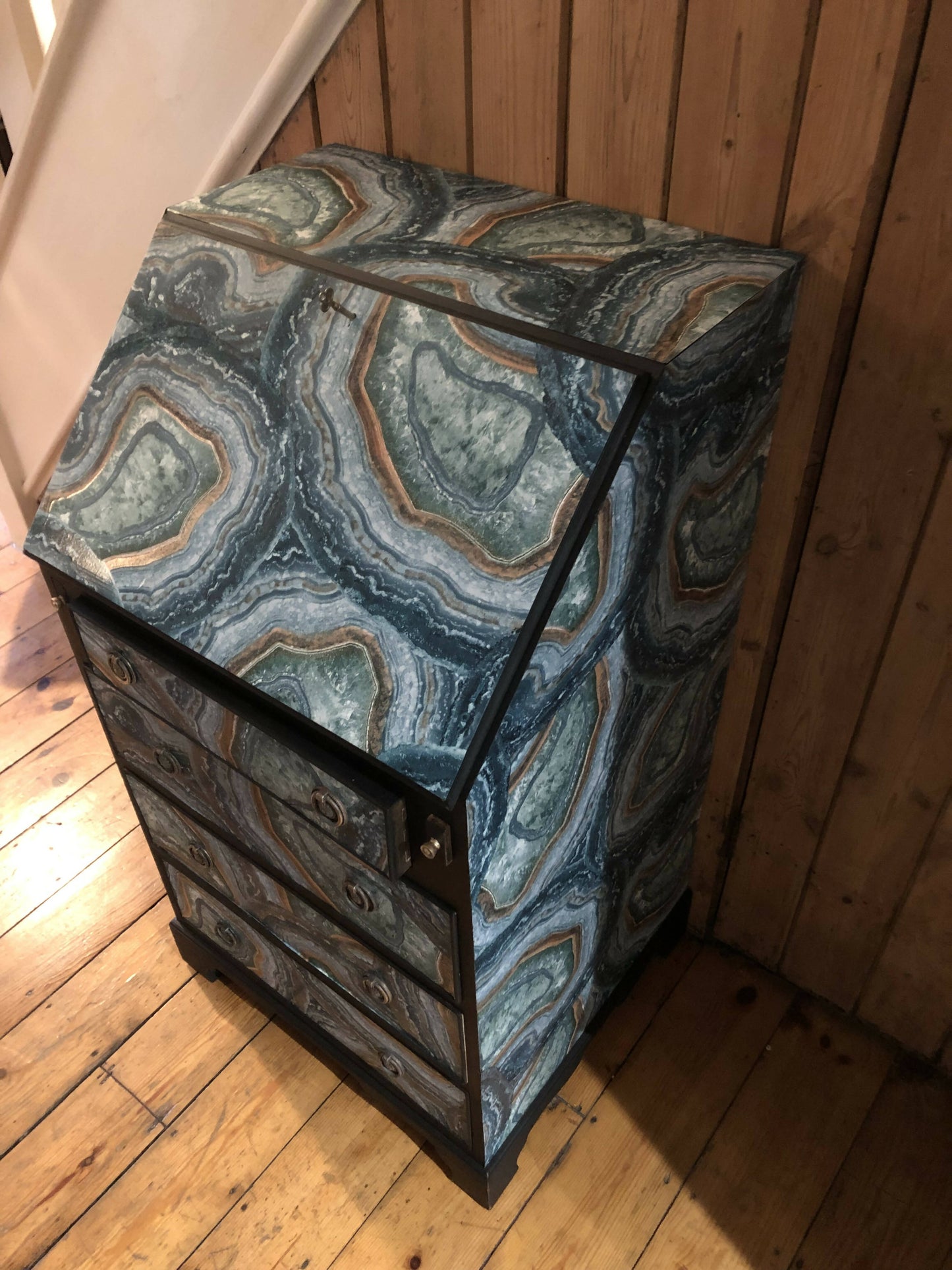 Bureau up cycled