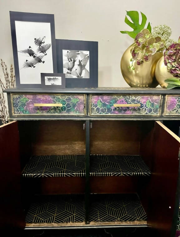 SOLD SOLD ENTRYWAY/CONSOLE UNIT