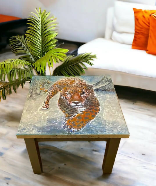 Majestic Glass Topped Snow Leopard Table