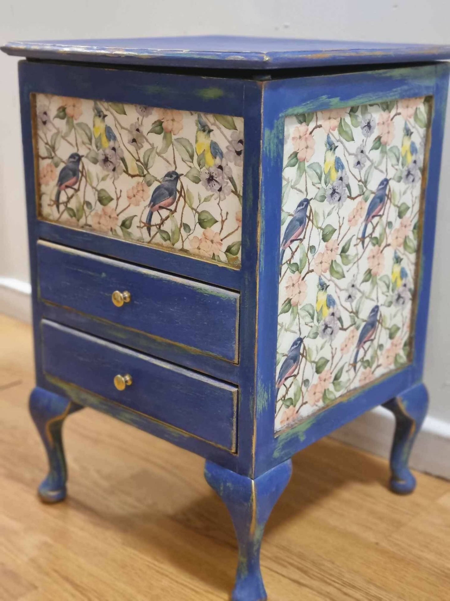 Sewing table ,storage box, bedside