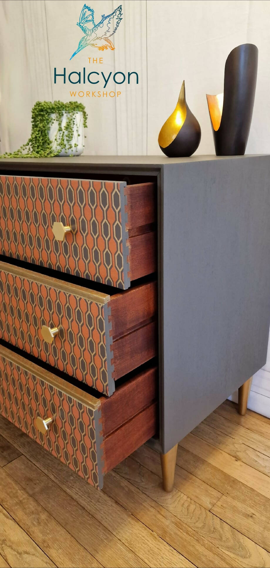 Meredew Vintage Chest of Drawers