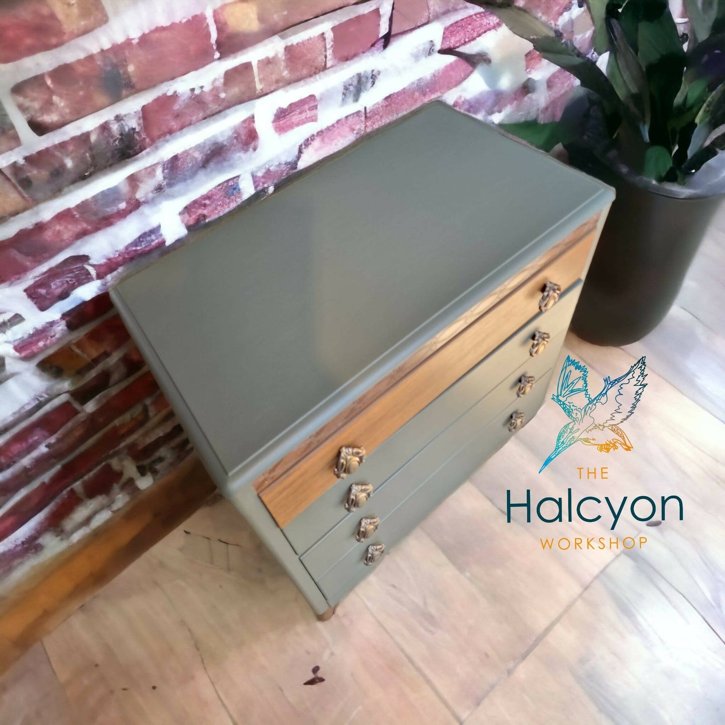 **SOLD*** Vintage Harris Lebus chest of 4 Drawers