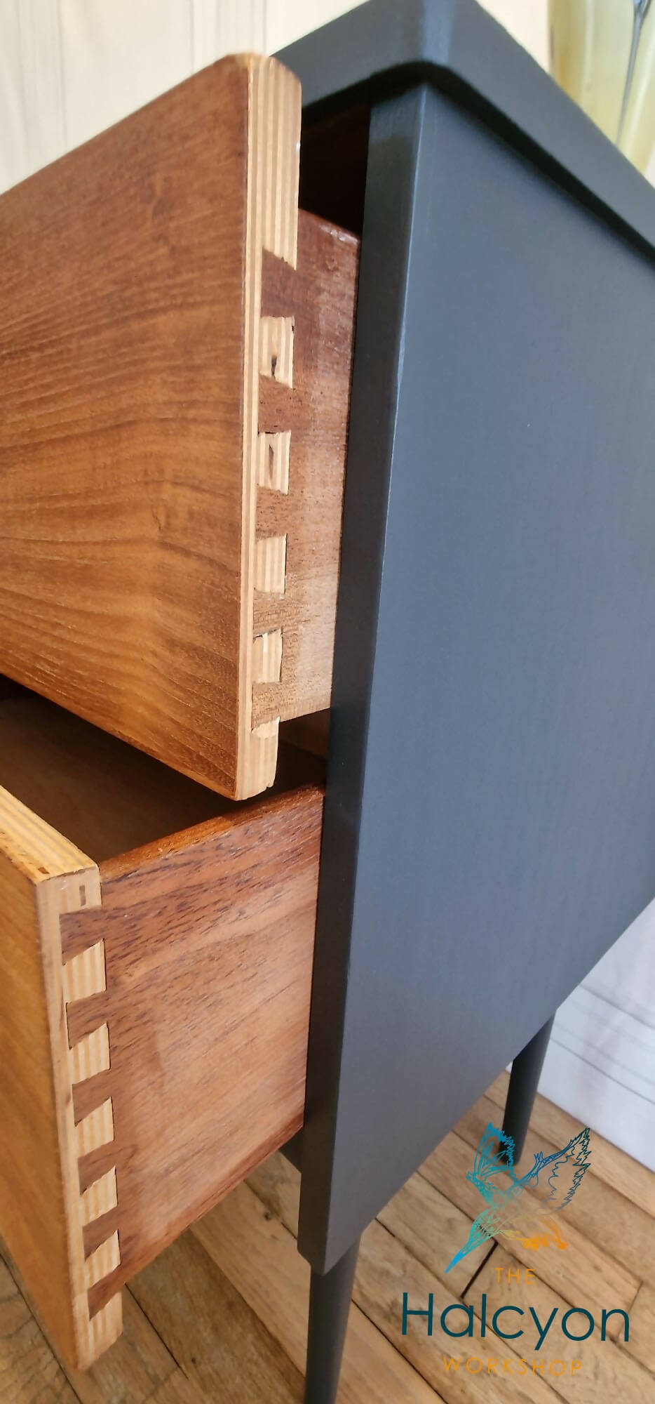 ***SOLD****Mid Century Modern ( MCM ) Sideboard