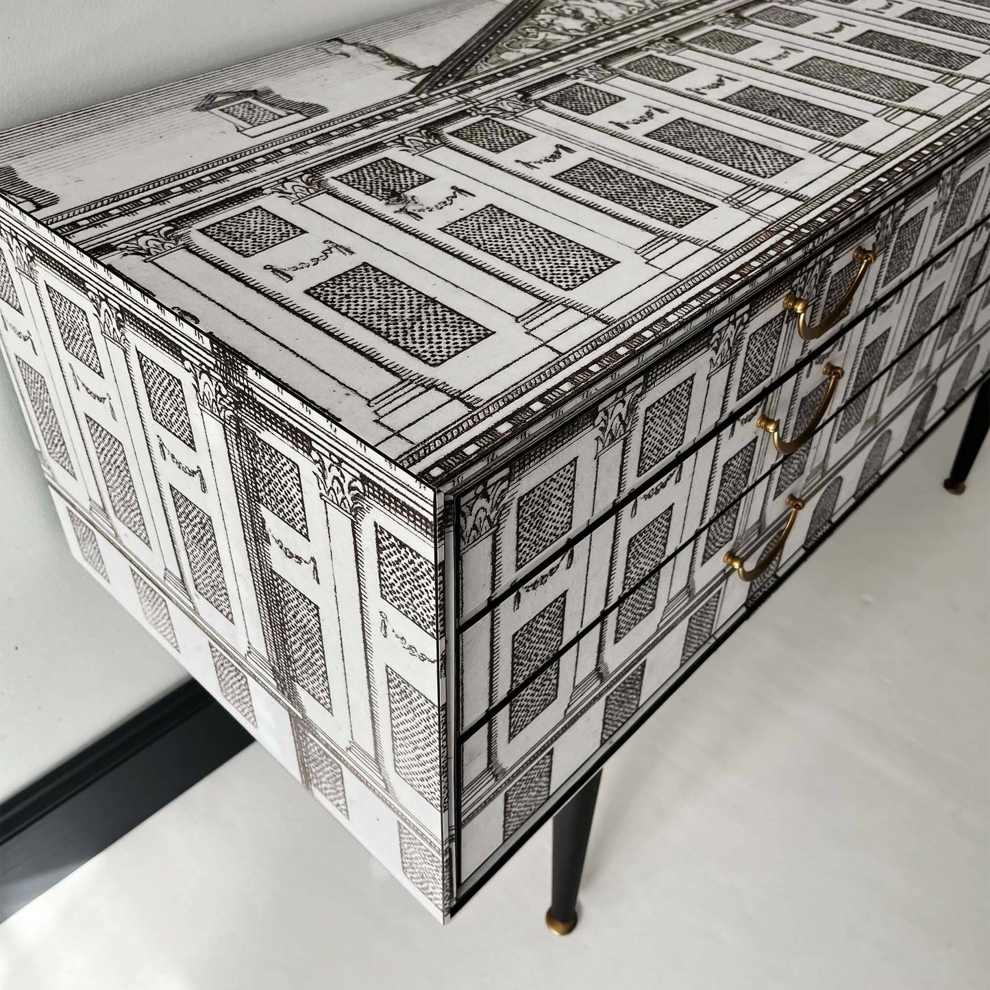 Painted Vintage Sideboard with light retro design Painted drawers Mid-ventury modern dressing table