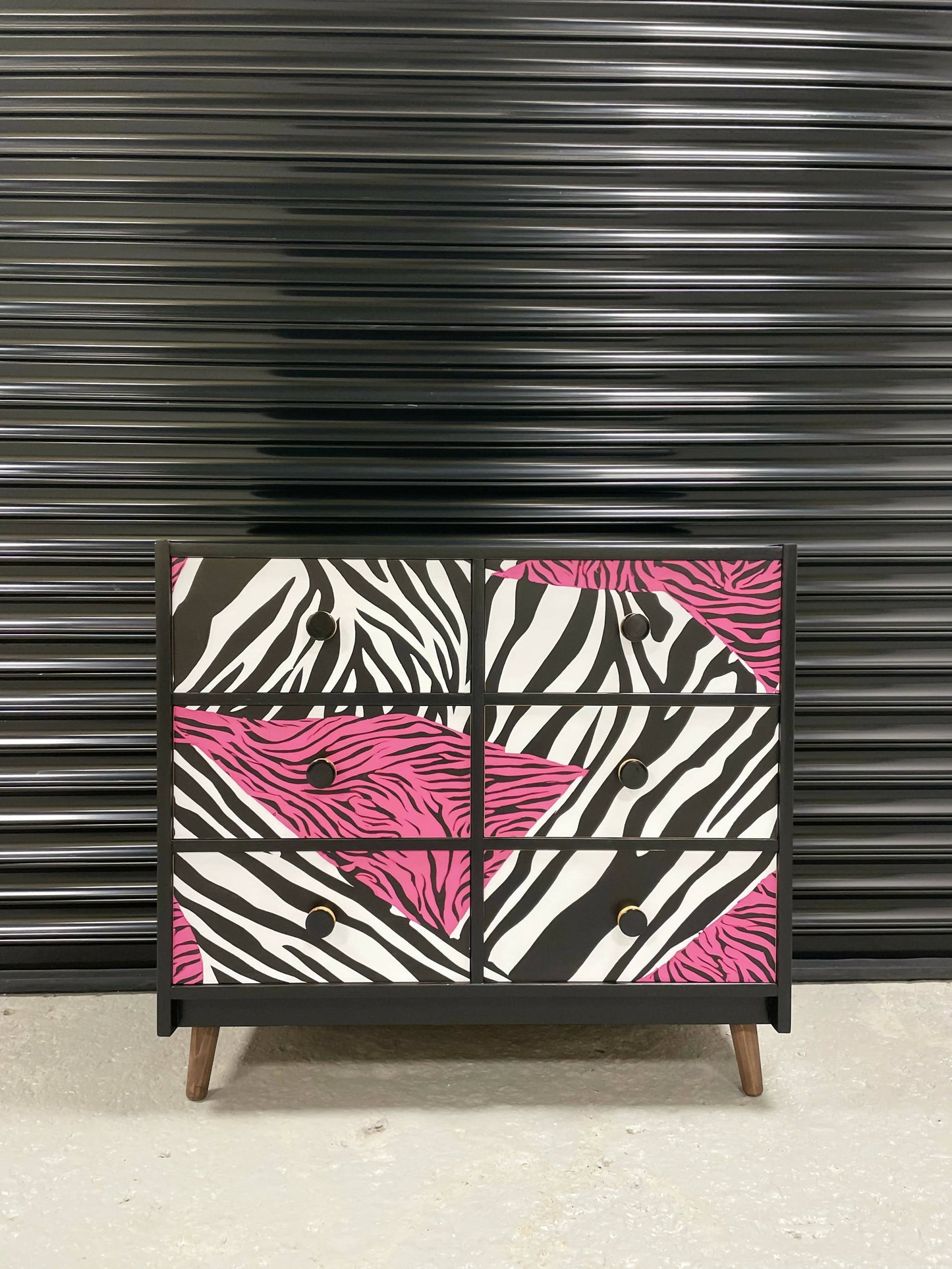 Black and White Vintage Zebra Chest of Drawers / Sideboard