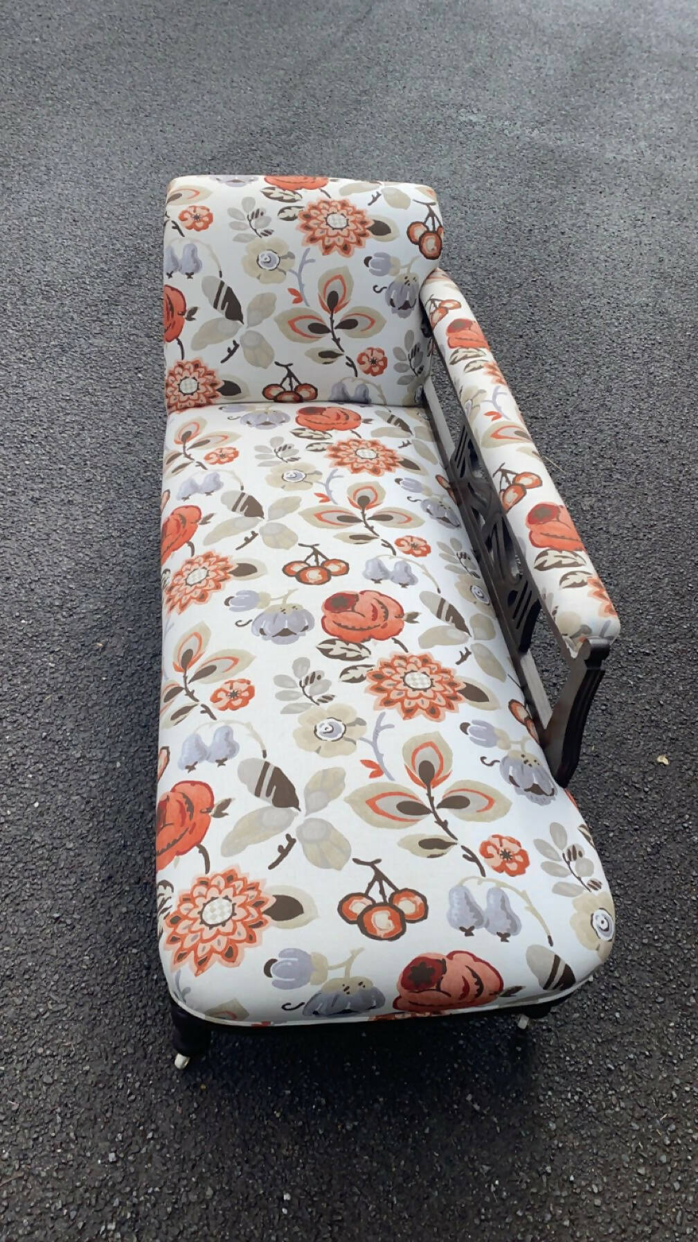 Reupholstered Art Noveau chaise lounge